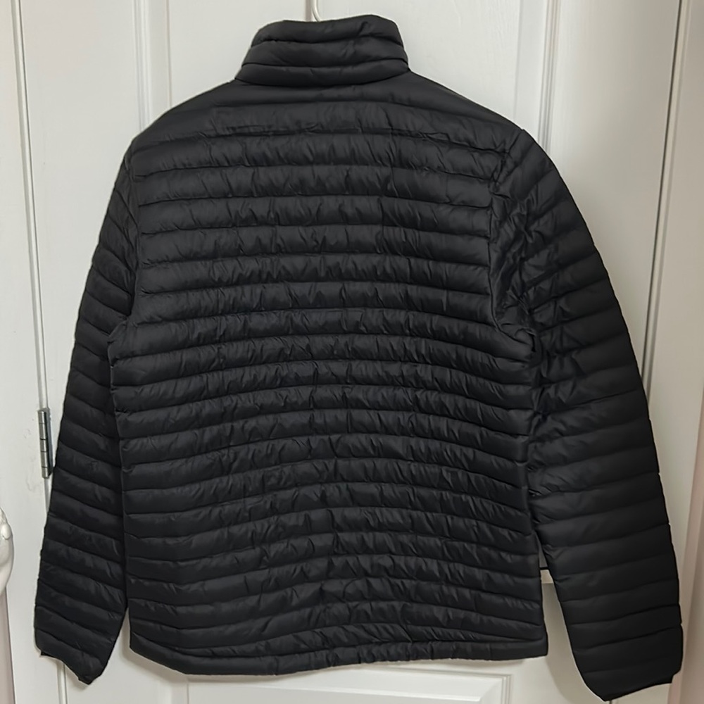 Helly Hansen Puffer - Picture 2 of 11